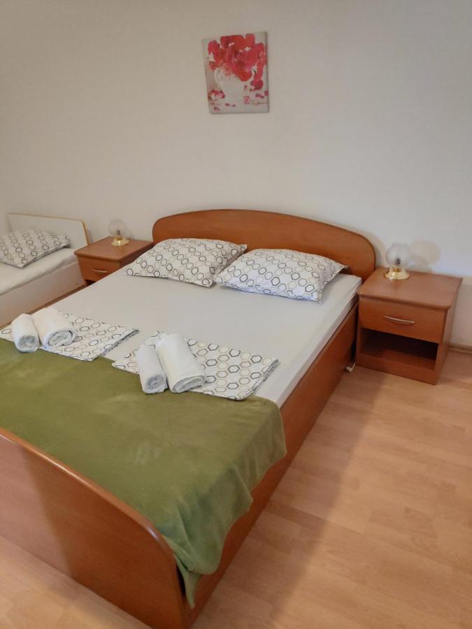 Apartments Mario Biograd Na Moru Luaran gambar