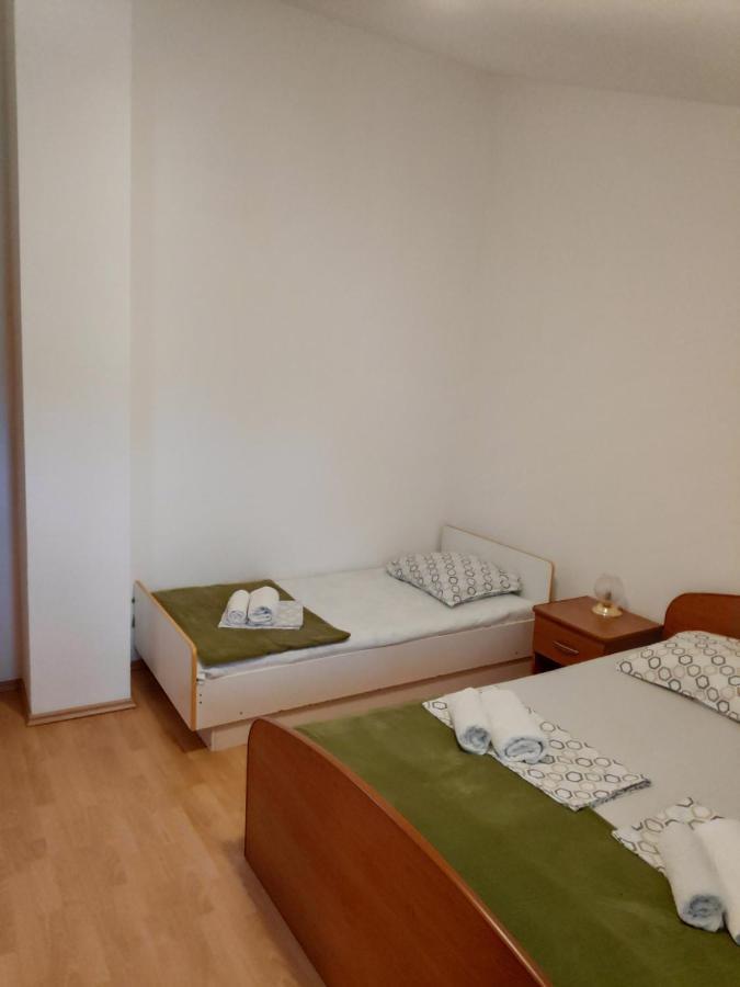 Apartments Mario Biograd Na Moru Luaran gambar